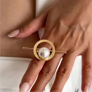 Exquisite Gold Pearl Halo Adjustable Ring